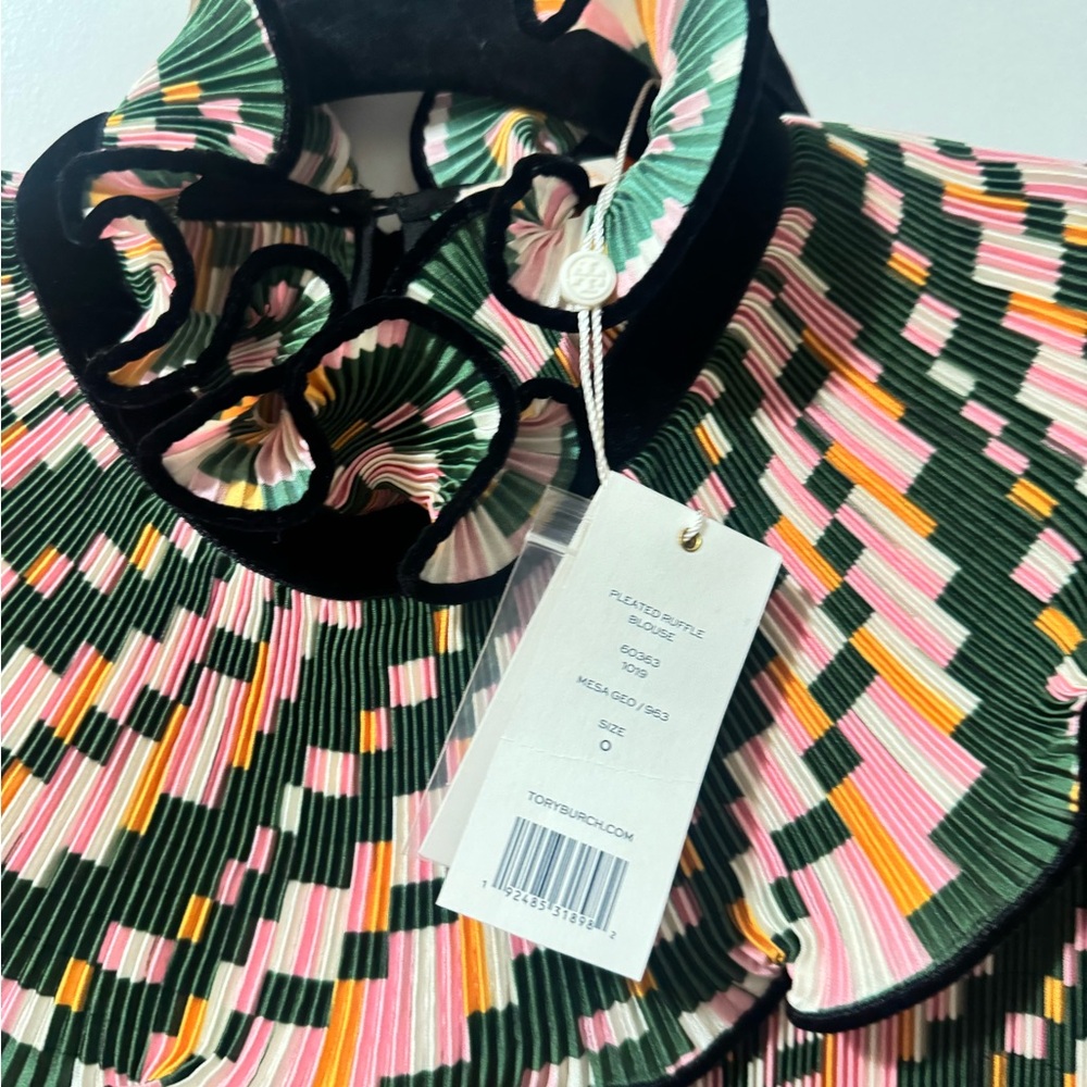 Tory Burch Green and Cream Blouse - Picture 6 of 7